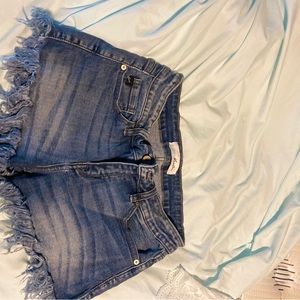 Kancan size Sm Daisy Dukes.